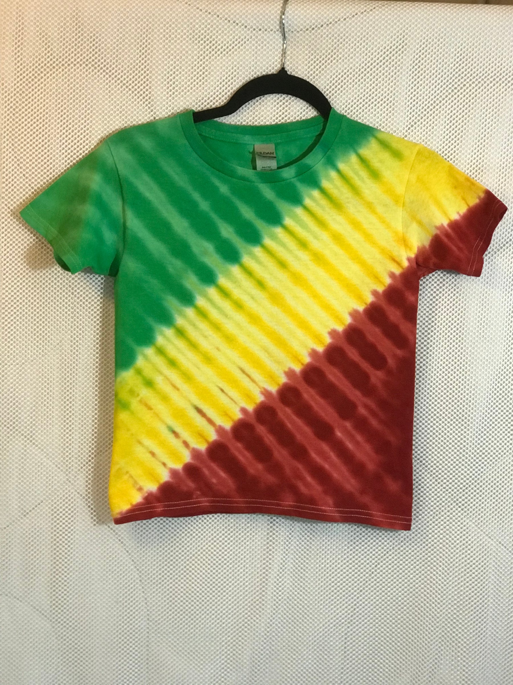 Youth Small (XS) Red Yellow Green Diagonal Stripe #1348