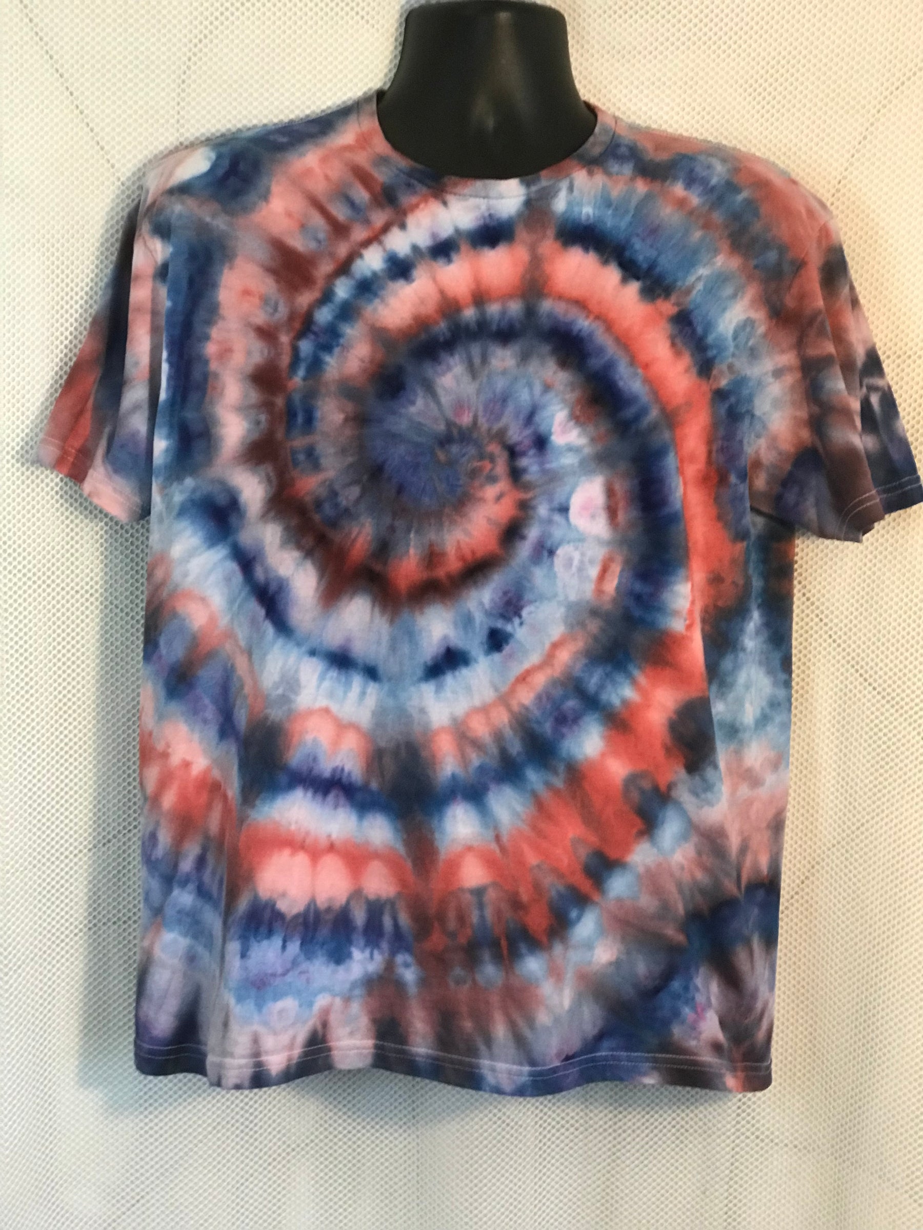 Adult Large Red White and Blue Spiral #468