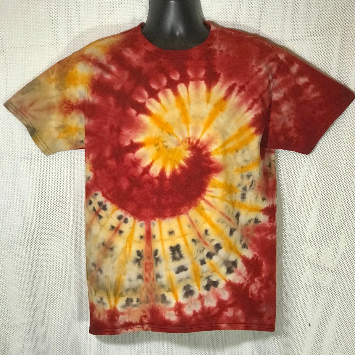Adult Large Red Yellow Black Spiral #498