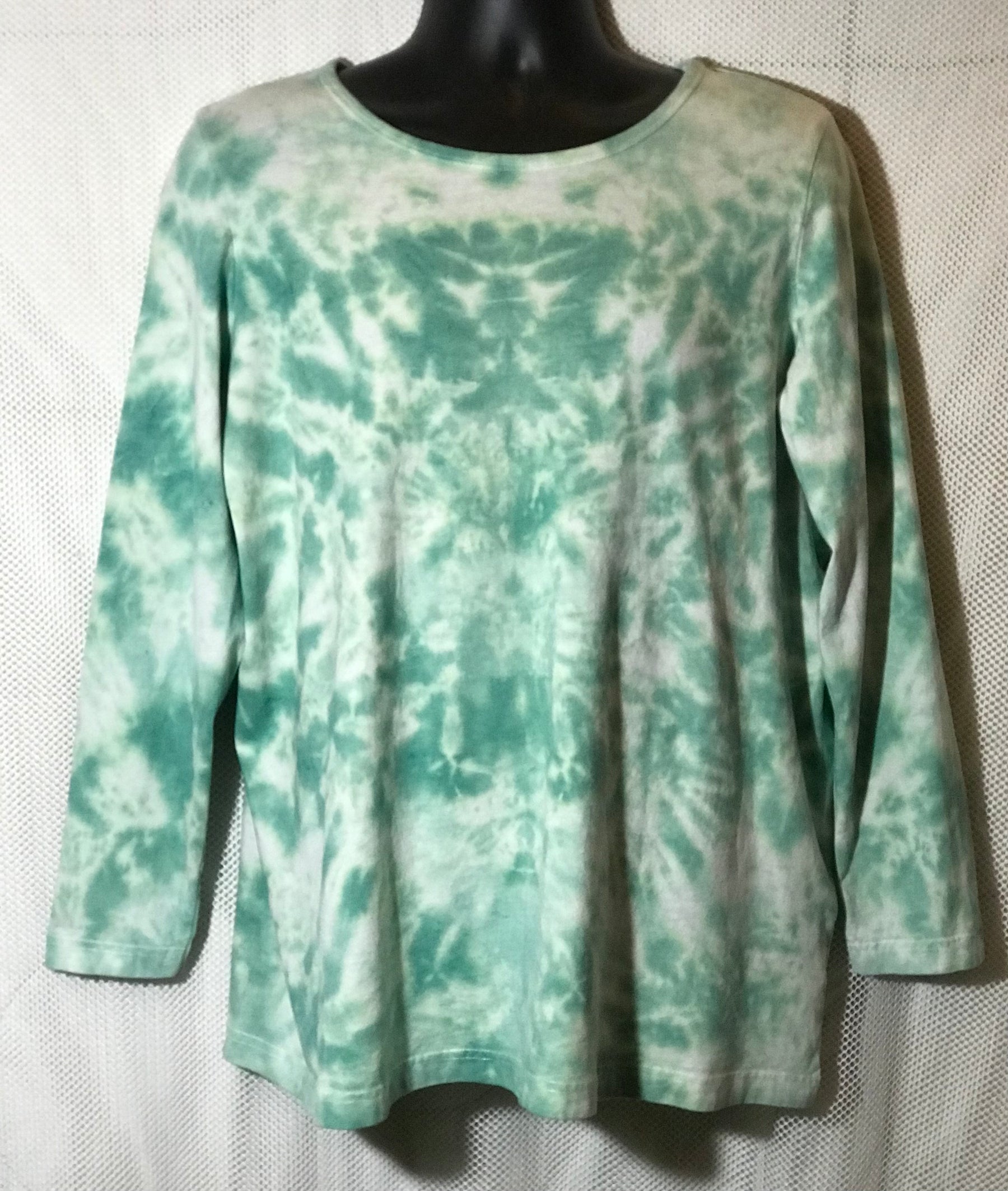 Adult Large Long Sleeve Green & White Scrunch #508