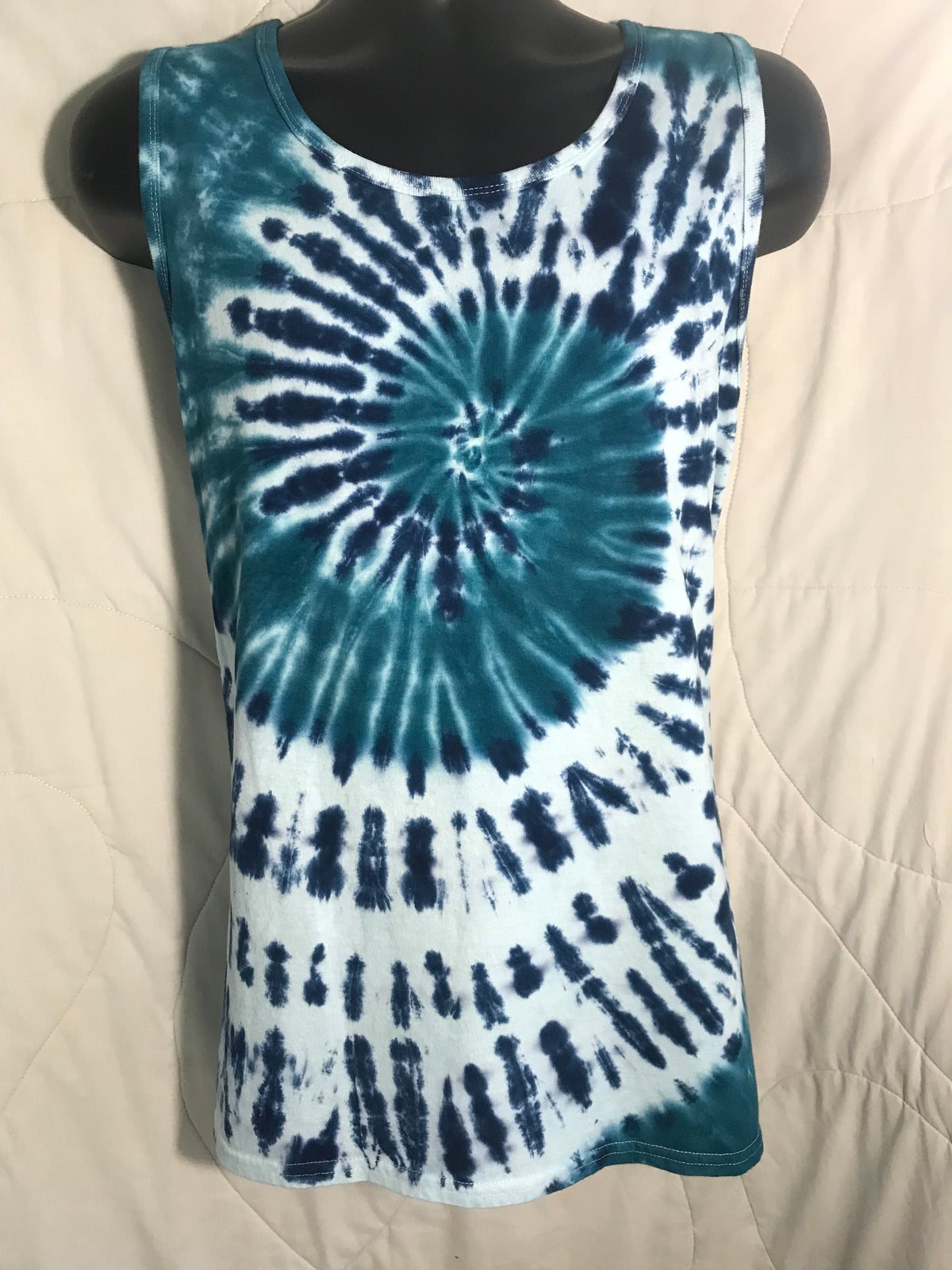 Adult XL Turquoise and Black Spiral - Mens #636