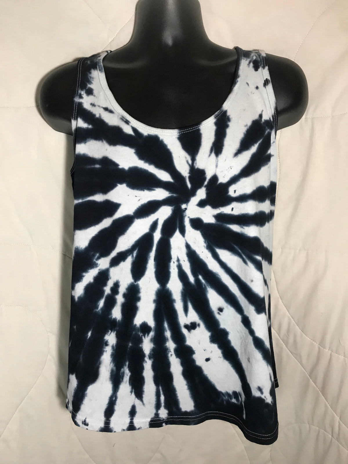 Adult XL Black and White Spiral - Womens #646