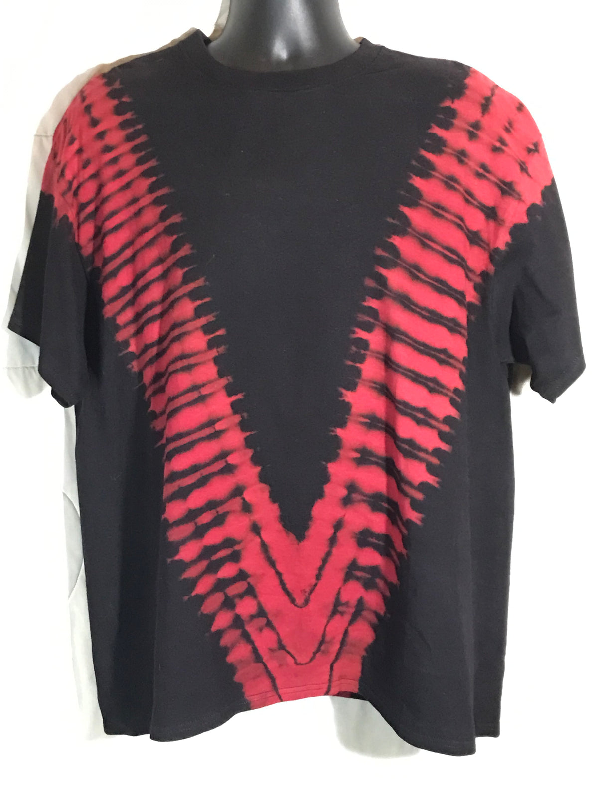 Adult XL Black and Red V #659