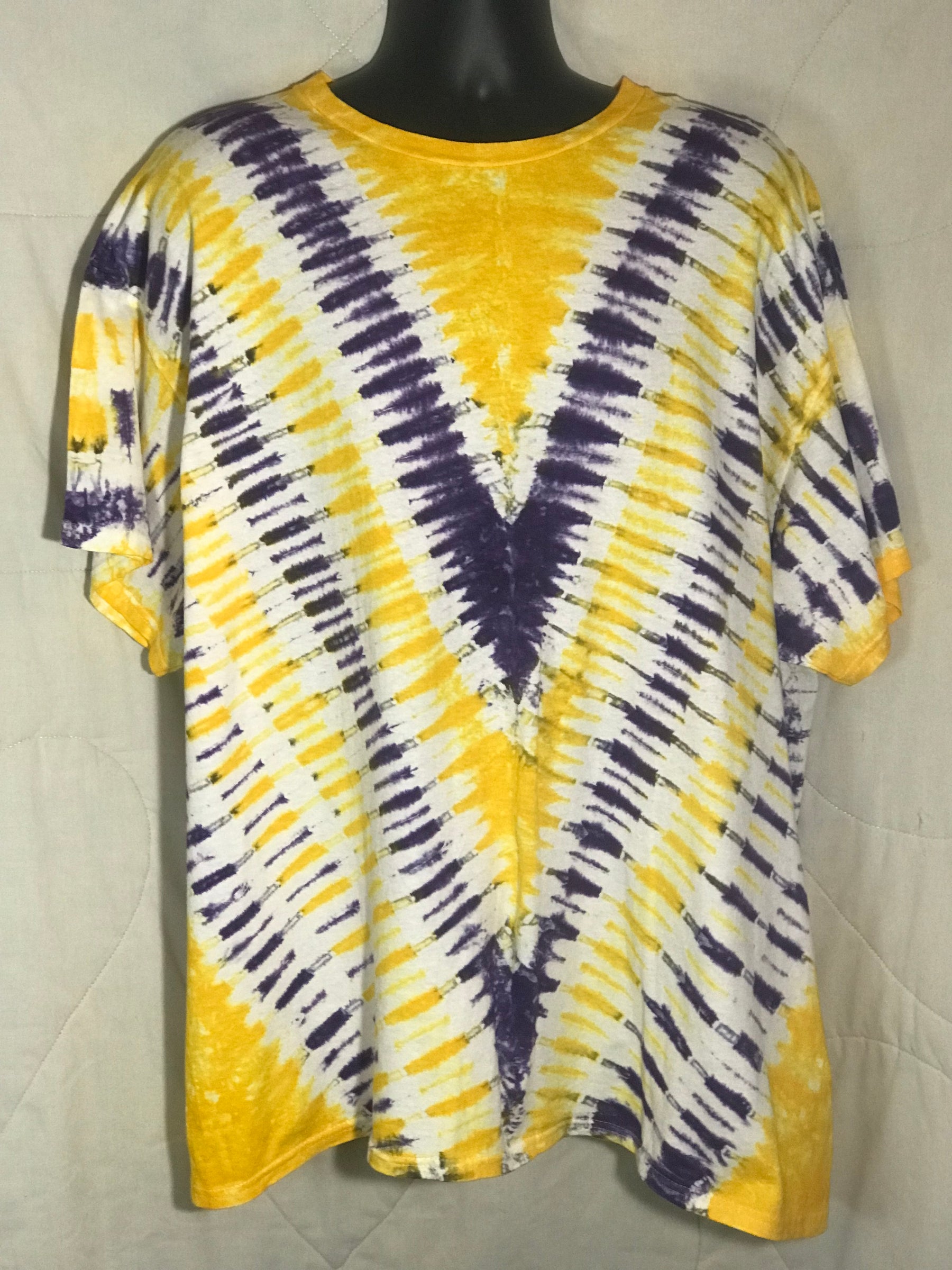 Adult 2-XL Purple and Gold V #832