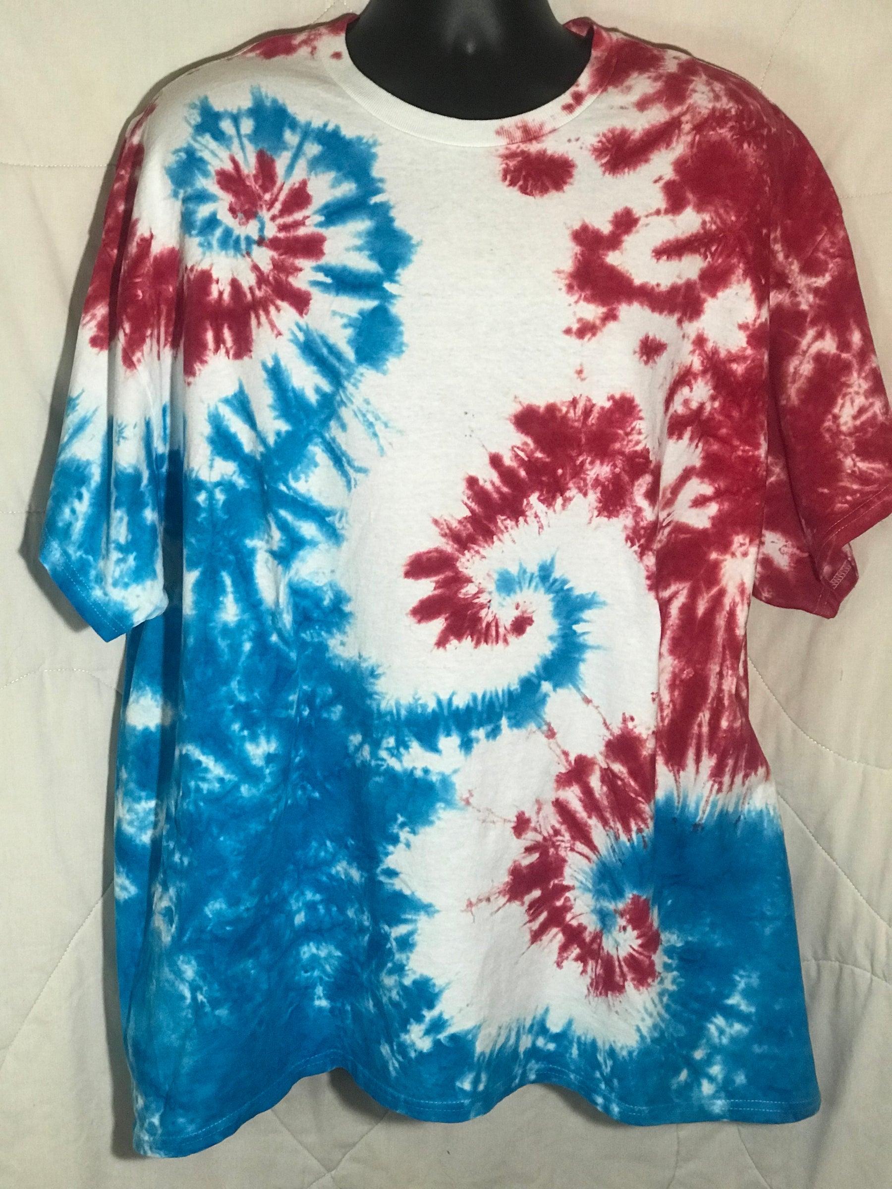 Adult 2-XL Red White And Blue Swirl #842