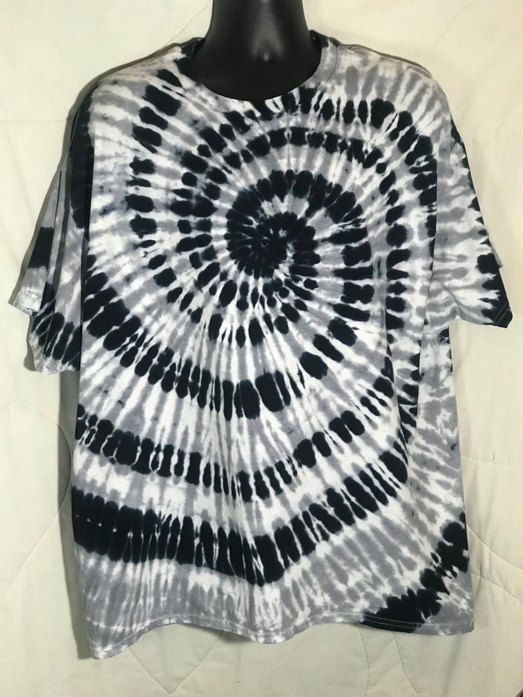 Adult 2-XL Black and Gray Spiral #849