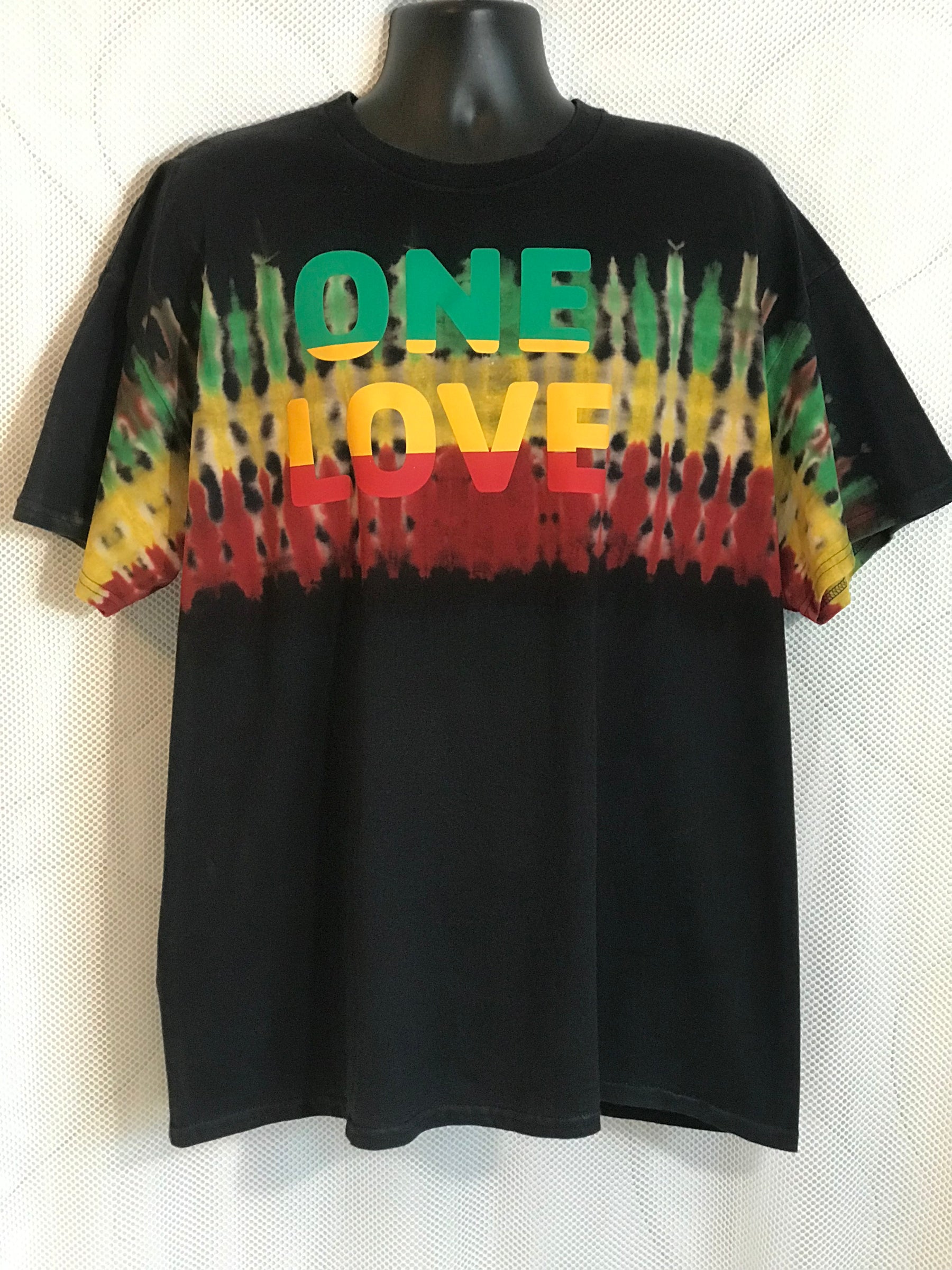 Adult 2-XL Black Green Yellow and Red One Love #860