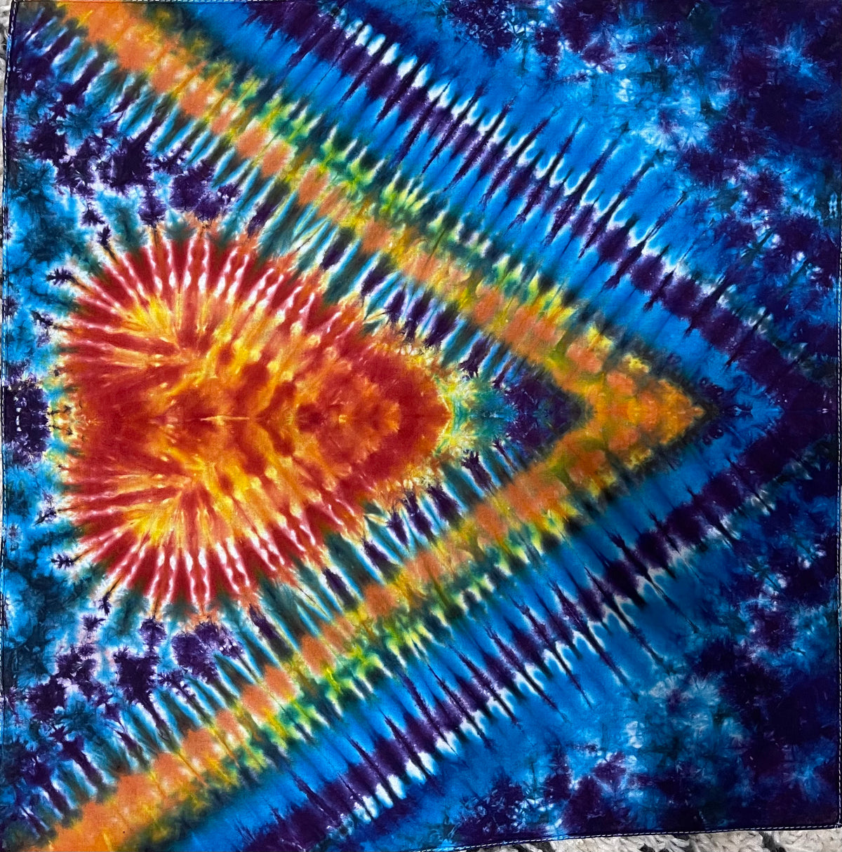 Bandana 22" x 22" Fire and Ice Heart and V BA #021