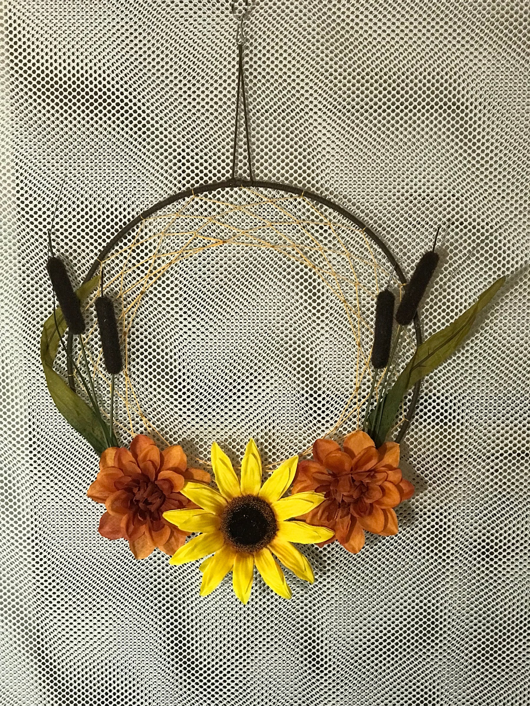 Wall Hanging 12" Flowers and Cattails SA #48